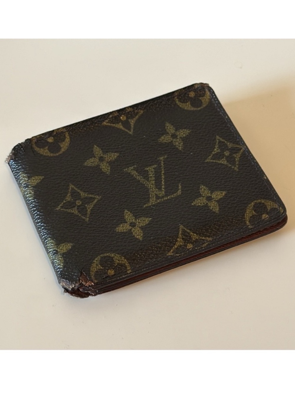 Louis Vuitton Monogram Canvas Men's Wallet in Brown and Gold - Picture 3 of 11
